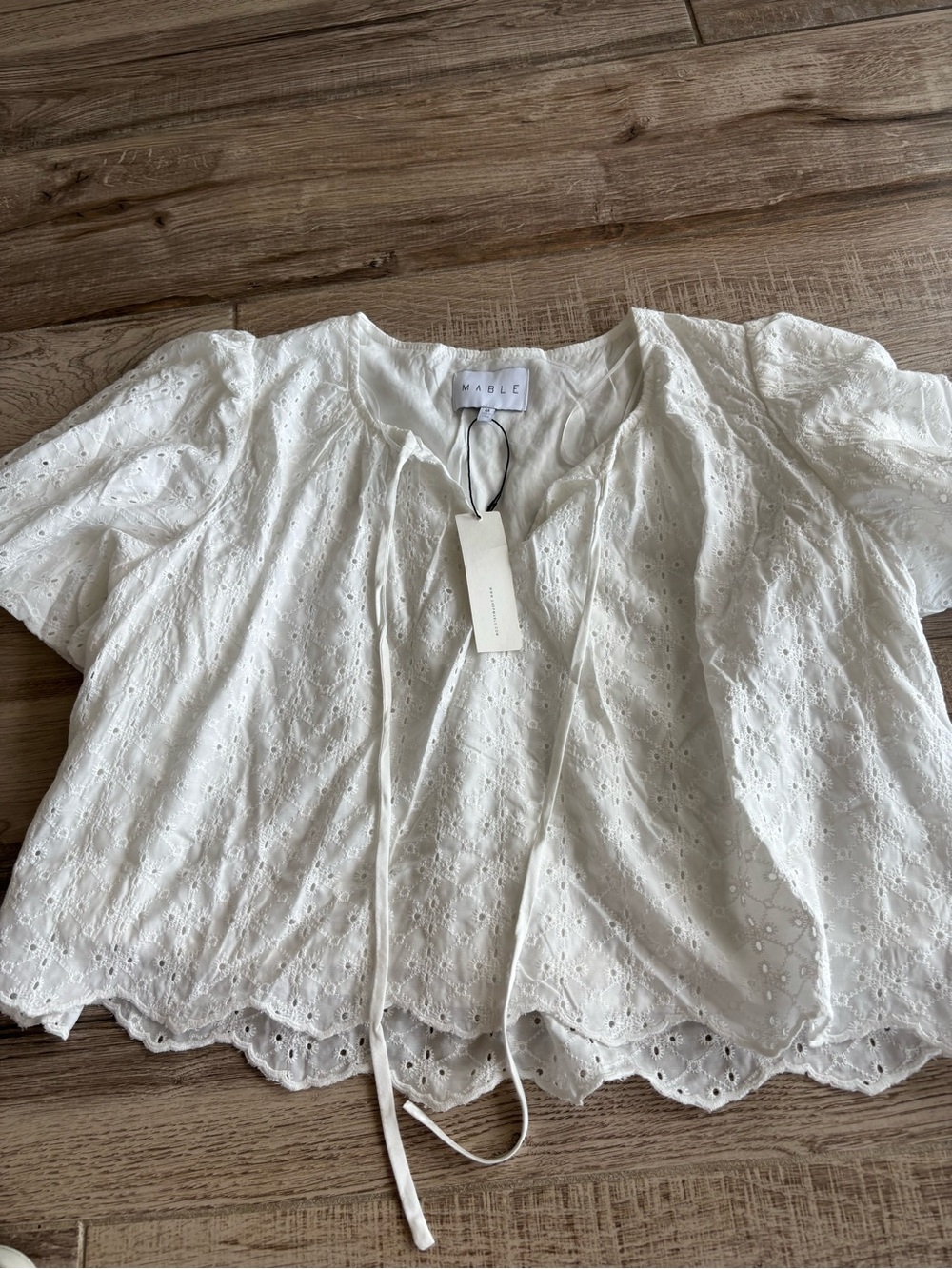 MARBLE White Eyelet Tie-Front Women’s Top size medium NWT